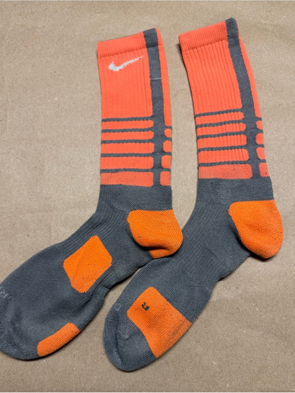 Nike Elite Crew XL Large Orange Grey Men’s 12-15 Basketball Socks Cushion!